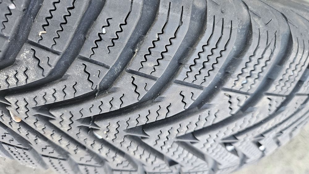 2бр гуми 165 70 14 дот 23 вредещайн