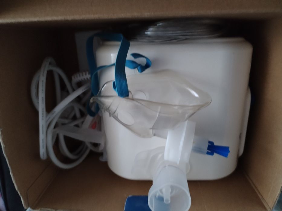 Aparat aerosoli cu compresor Omrom