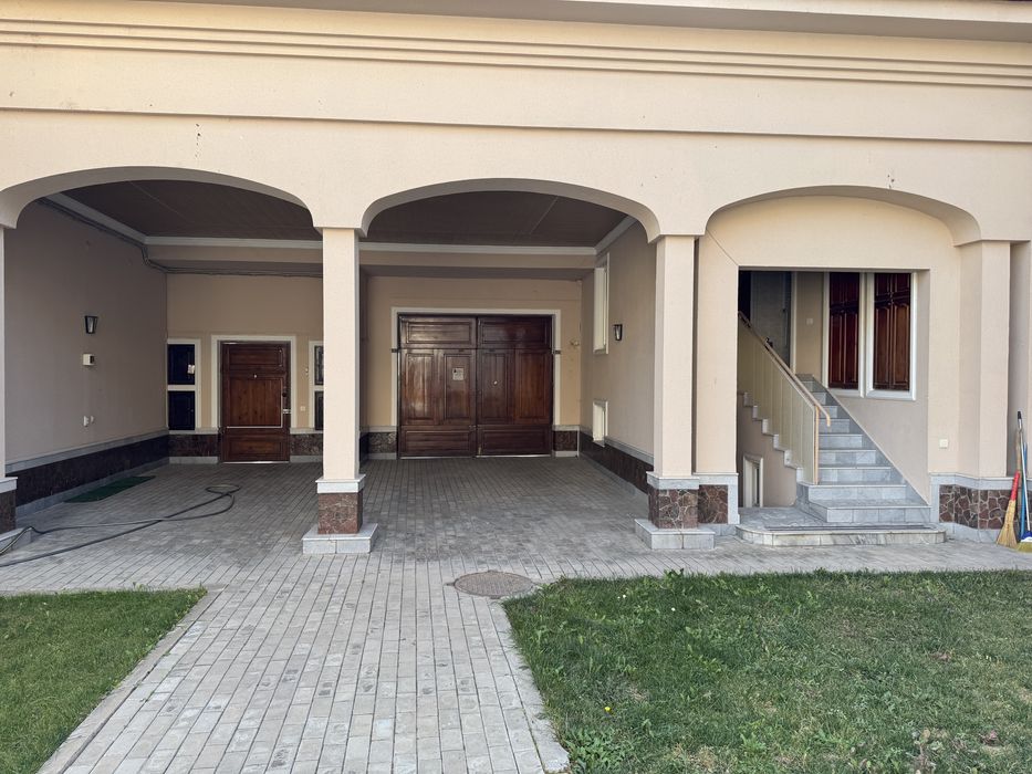 Гостиница Россия, офис Юсел, МВД, улица Таффакур , педогагическая.