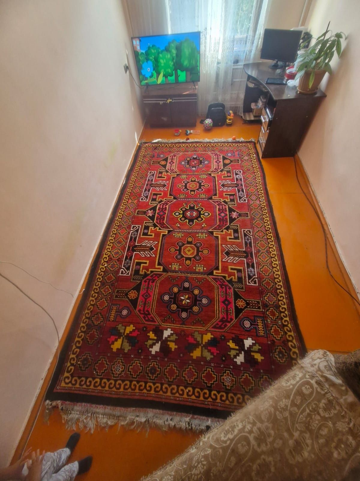 Ковер ручной работы