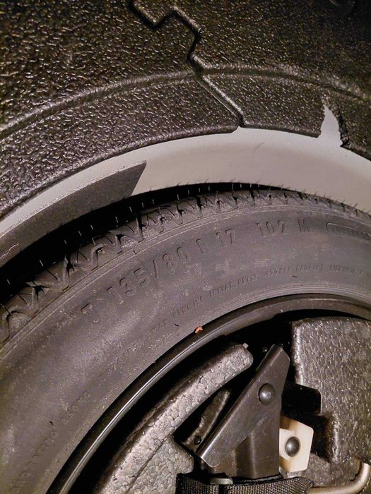 Резервна гума 17' комплект