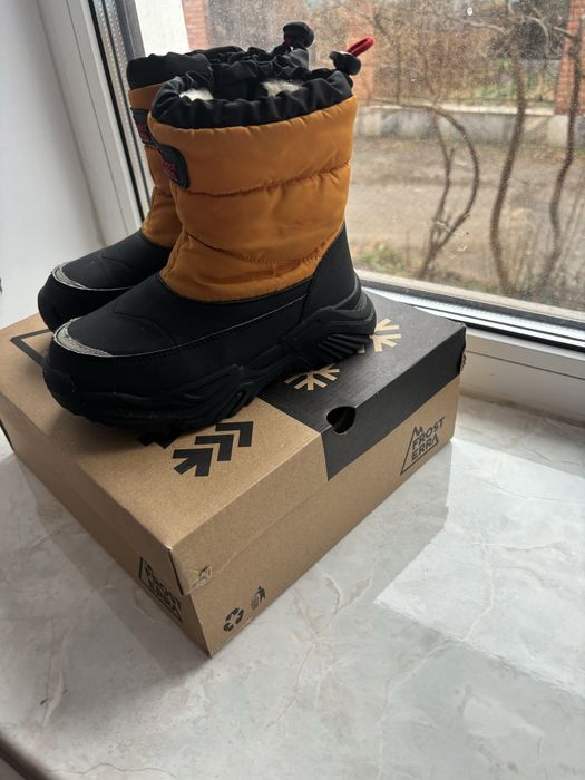 Продам зимние ботинки р-р 29