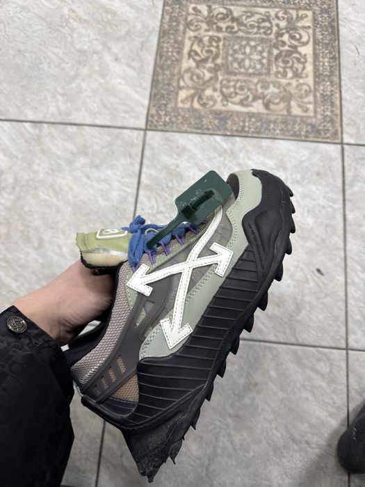 продам off white odsy 1000