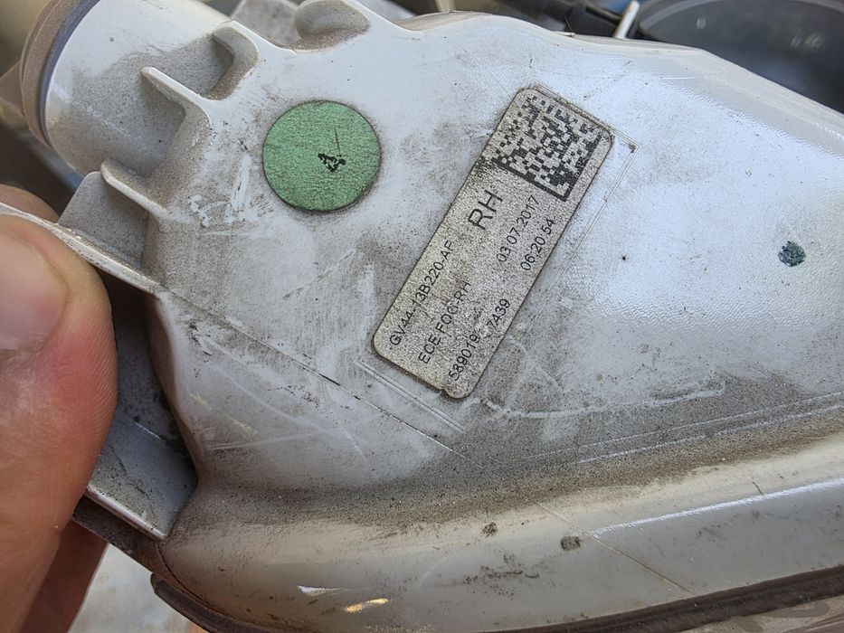 Ford kuga 2017 facelift десен халоген