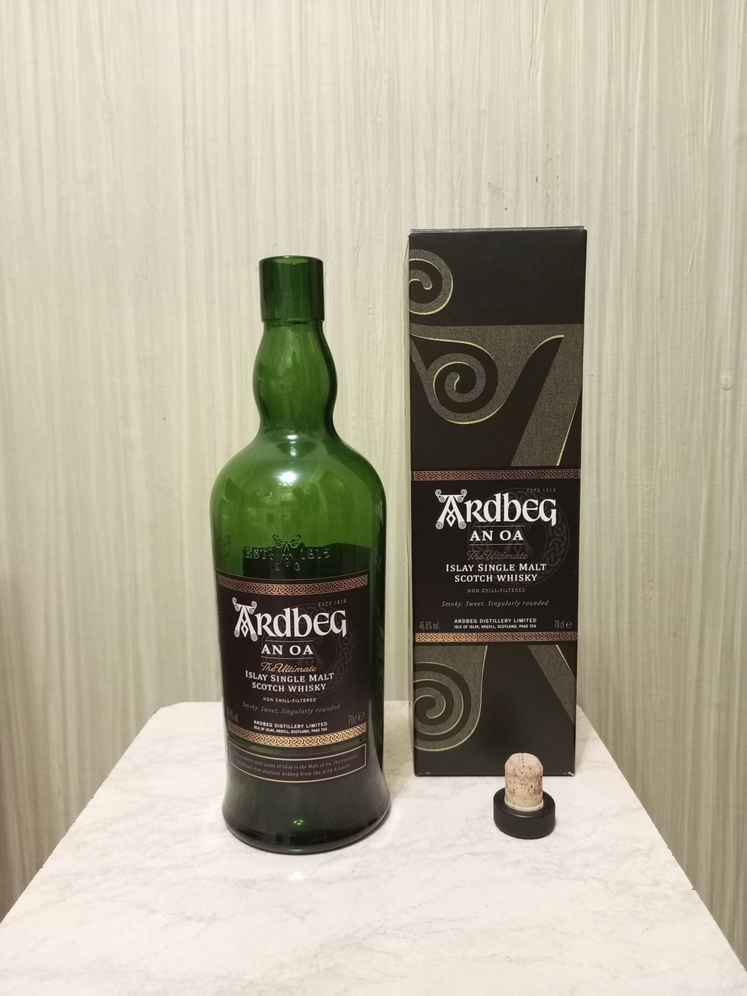 Пустая бутылка из под виски Ardbeg AN OA