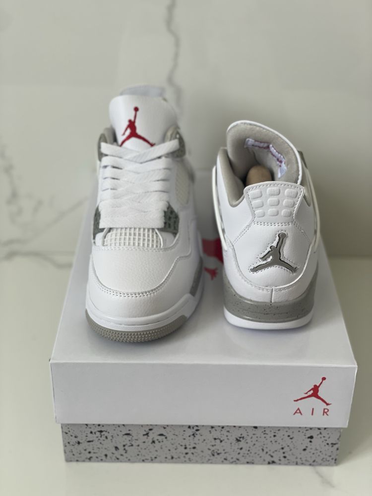 Air Jordan 4 Retro Oreo White