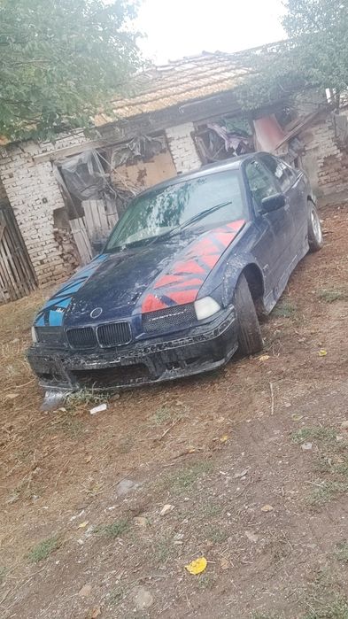 Продавам БМВ е36