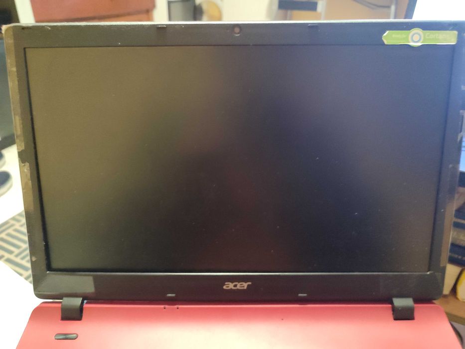 Лаптоп Acer ES1-521