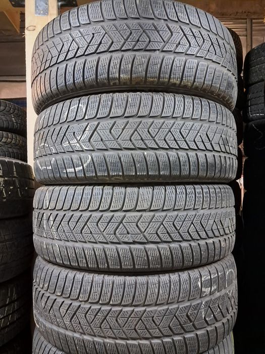 Anvelope second iarna 235 65 R17 Pirelli