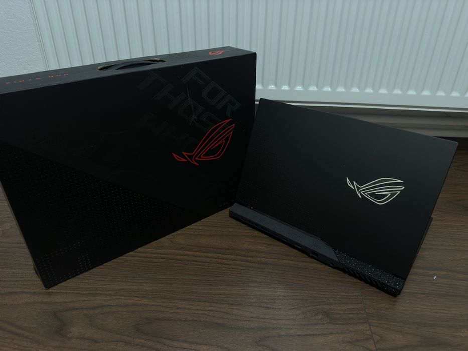 Laptop Gaming Asus Rog Strix G513RC ryzen 7 , ddr5 , rtx