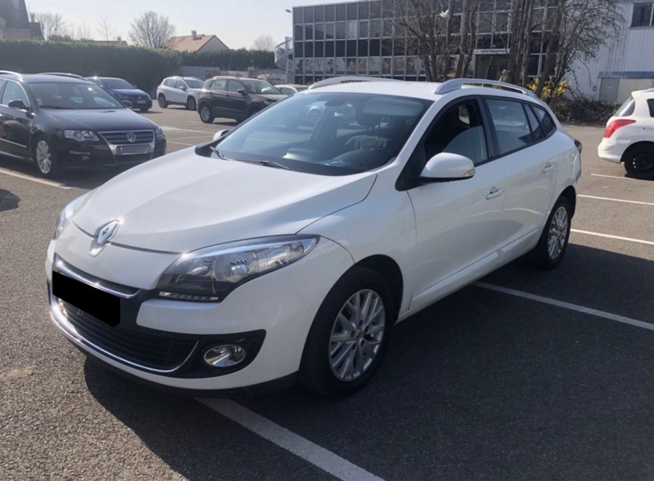 Inchiriez masini Uber Bolt De inchiriat Rent A Car 7% sau PFA SRL