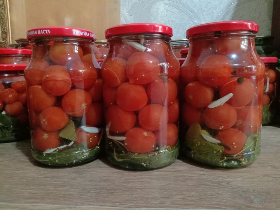 Помидоры консервированные