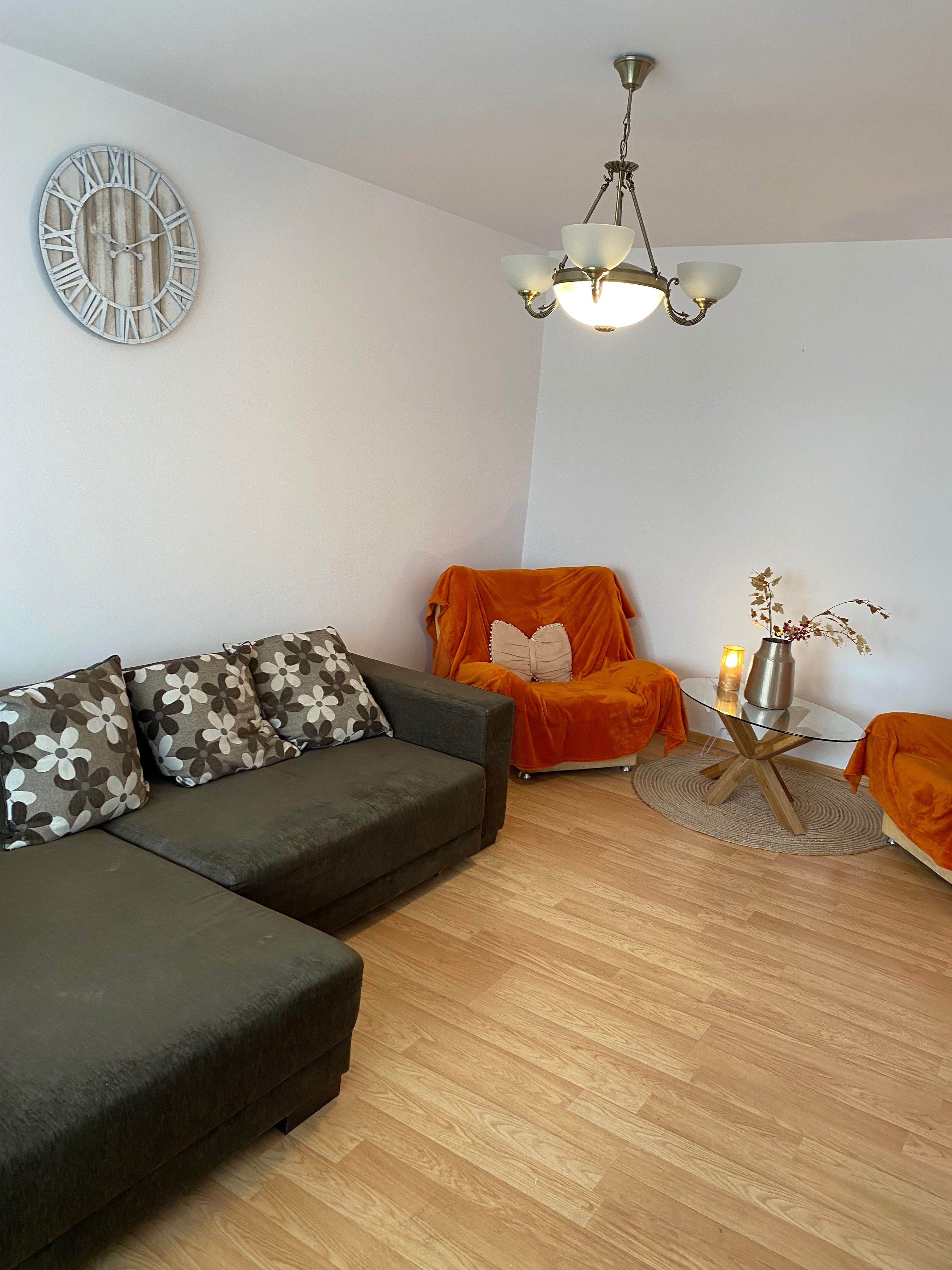 Apartament liber renovat de inchiriat