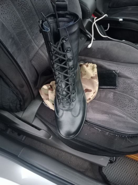 Жаңа берцы сатам 42размер кыскы