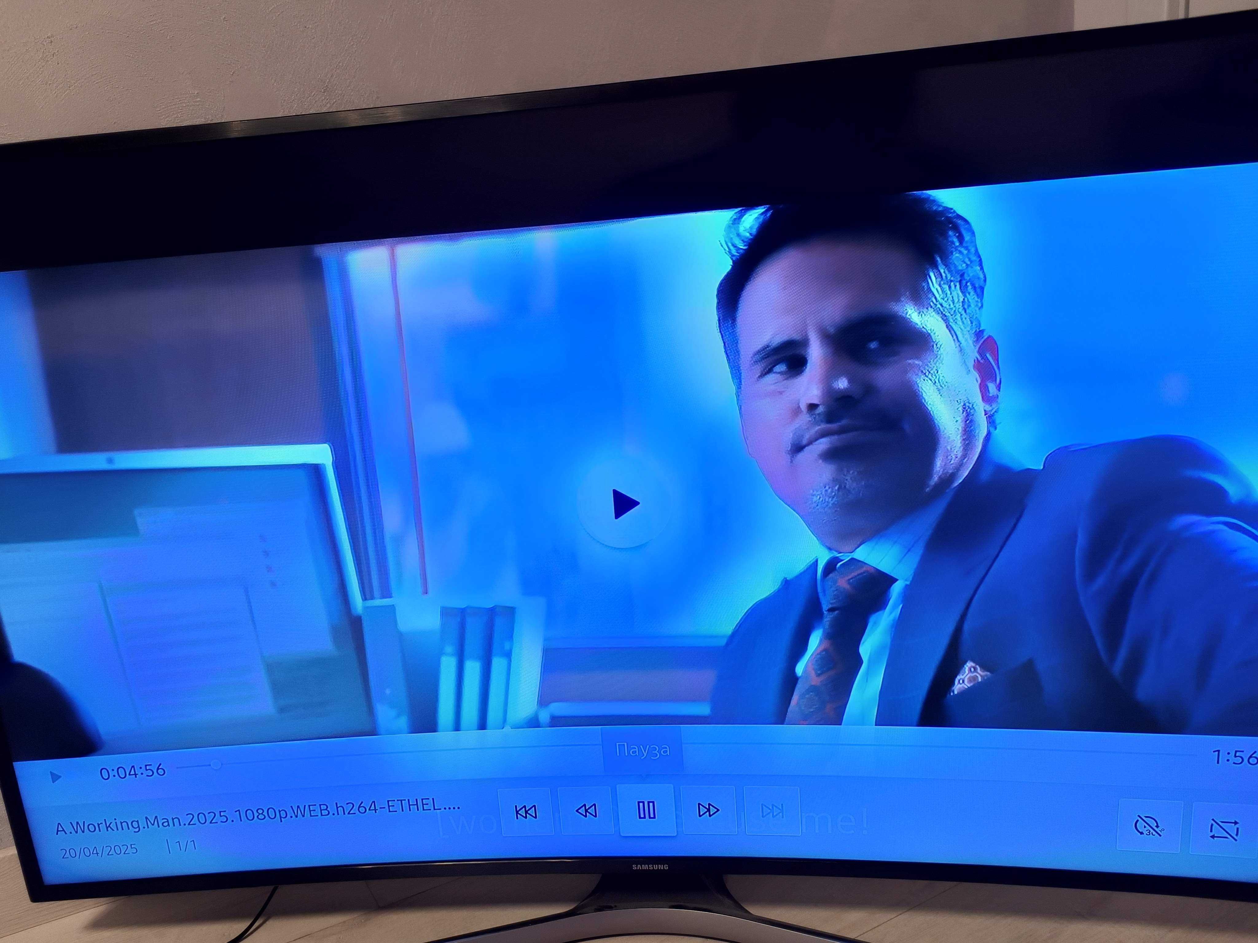 Телевизор Samsung UE49MU6202K UHD 4K Curved Smart TV
