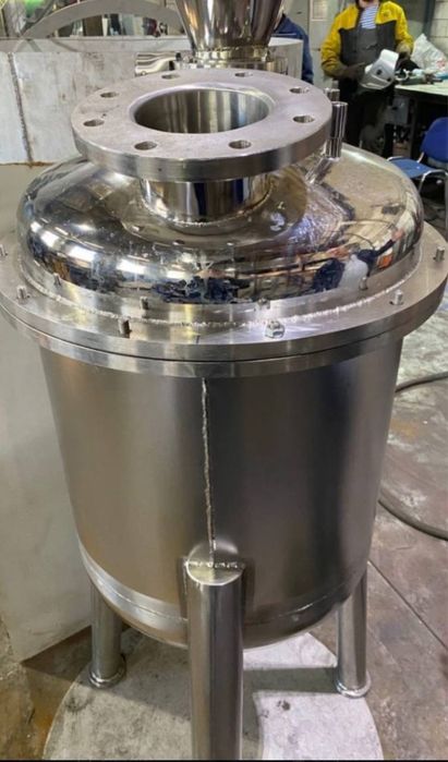 Емкость из нержавейка