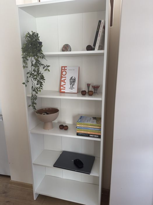 Етажерка , рафт , библиотека