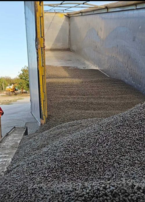 Слънчогледови пелети на едро