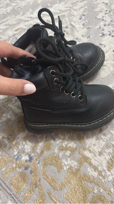 Продам детское  сапоги