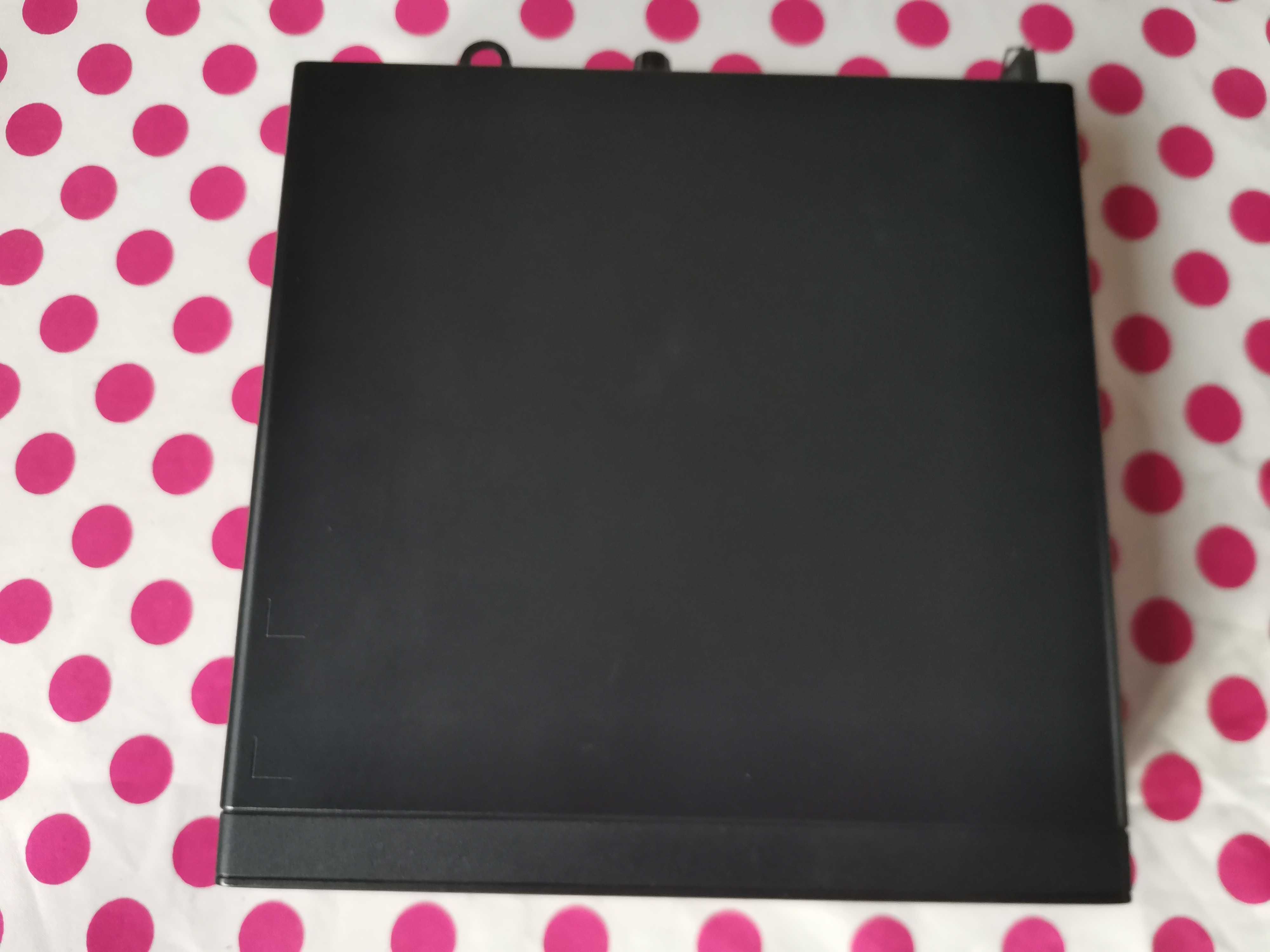Mini PC HP EliteDesk 705 G3, AMD PRO A10-8770E R7/8 GB/ 120 GB SSD.