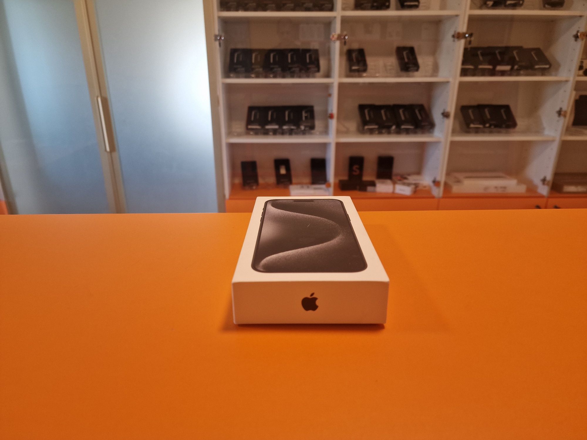 Iphone 15 Pro Max 256 Titanium Black impecabil factura garantie bouns