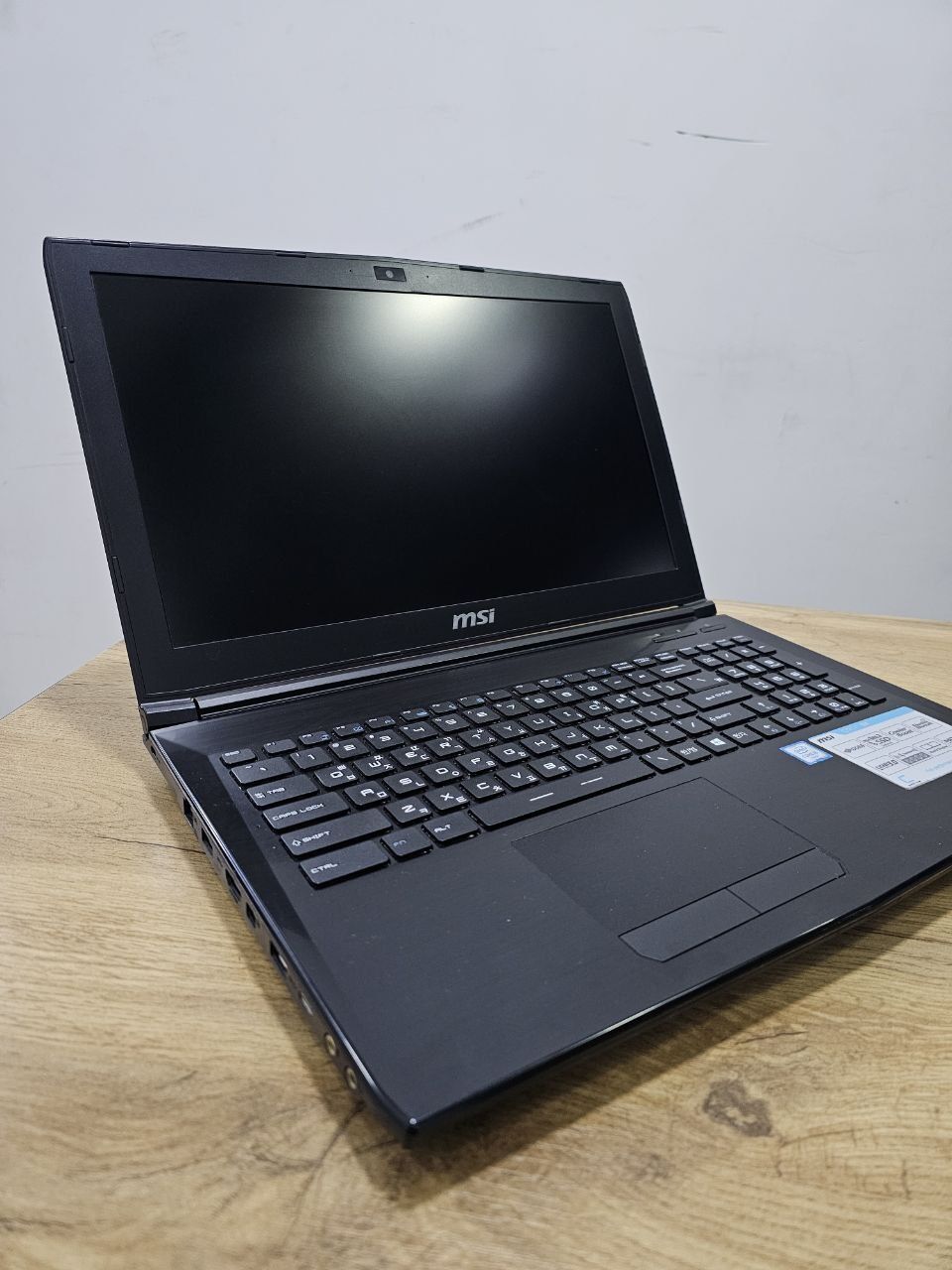 Мощный ноутбук MSI i5 6400hq/ssd 256/озу16 ddr4/экра 15.6