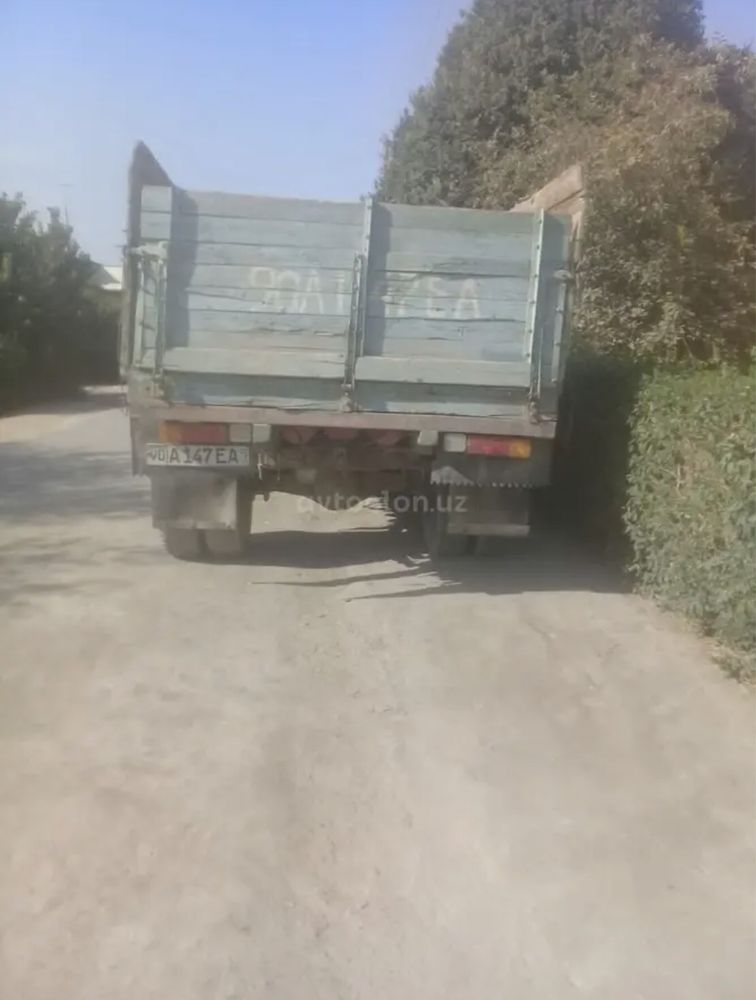 Gaz 52 srochno tez sotiladi
