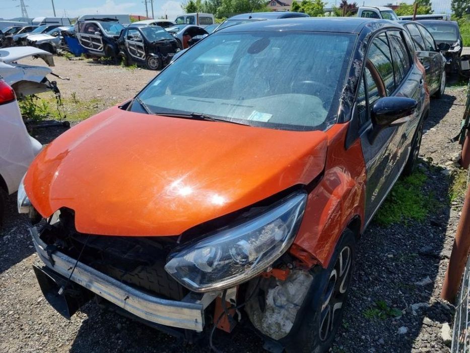 Dezmembrez Renault Captur 2014 1.5dci Euro 5