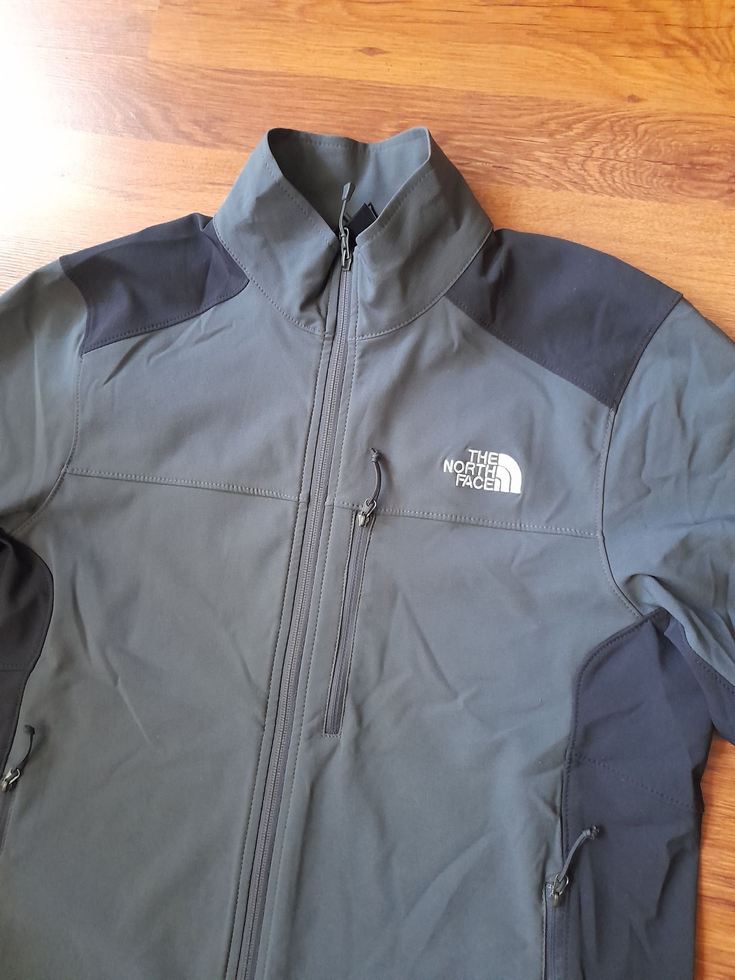 The north face мъжко яке M- L размер.