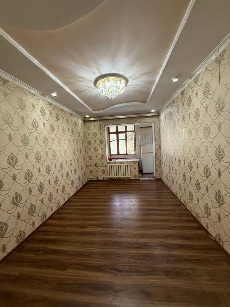 Срочно! Продам Юнусабад 8 2/2/4 торец утепленный