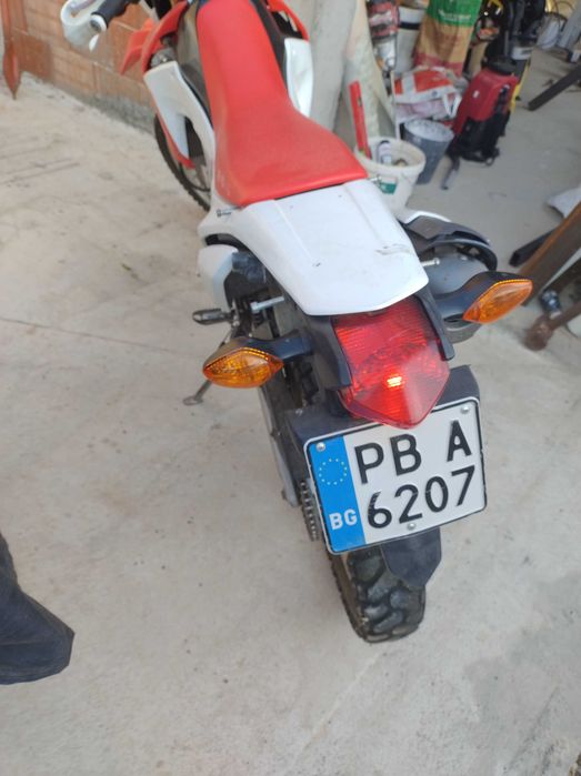 Продавам Хонда црф 250 L