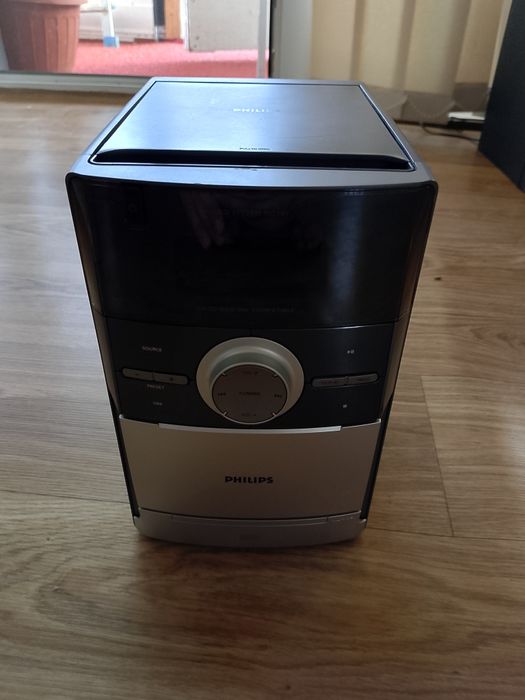 Combina Philips CD, Radio AM/FM + Casetofon
