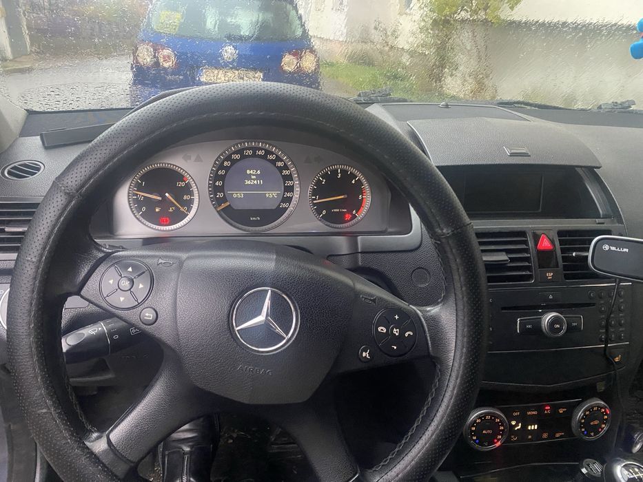 Mercedes Benz C200