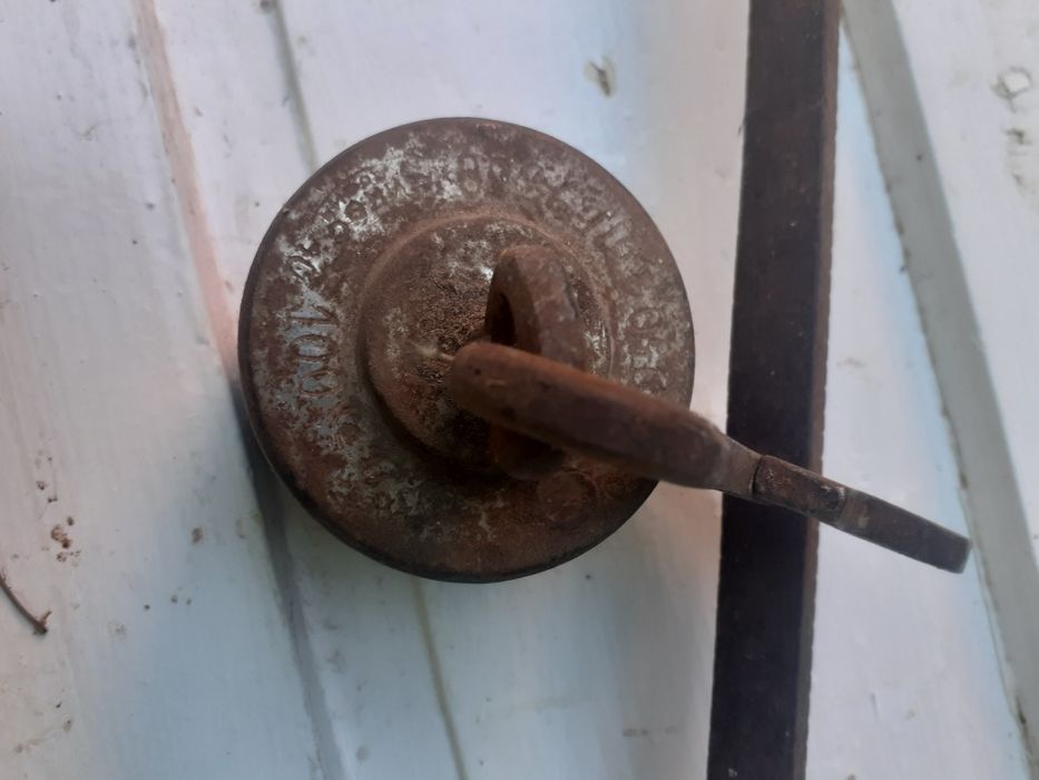 Стар  кантар с  топуз 100 кг.