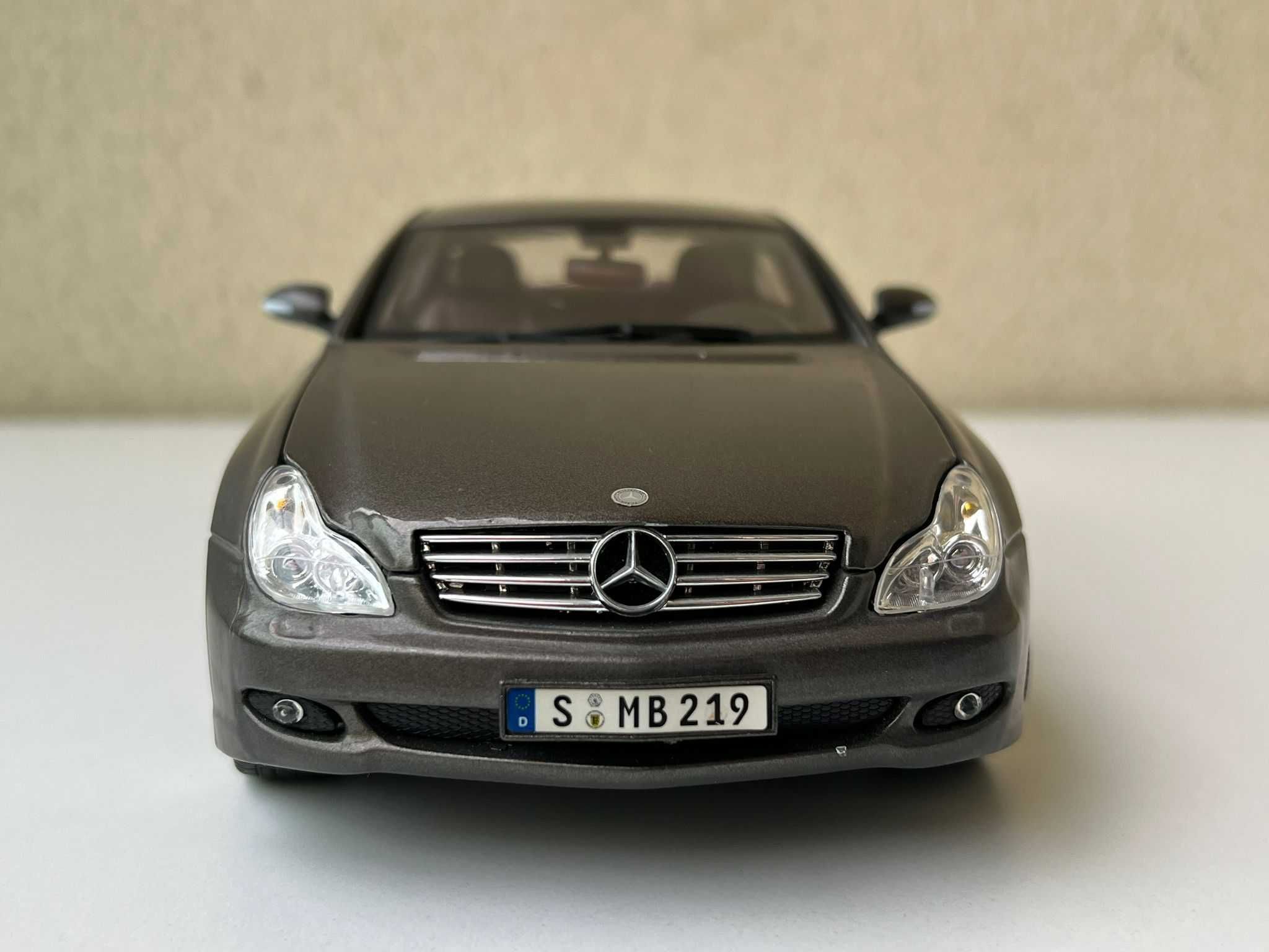 Macheta Auto 1/18 Dealer Edition Mercedes CLS