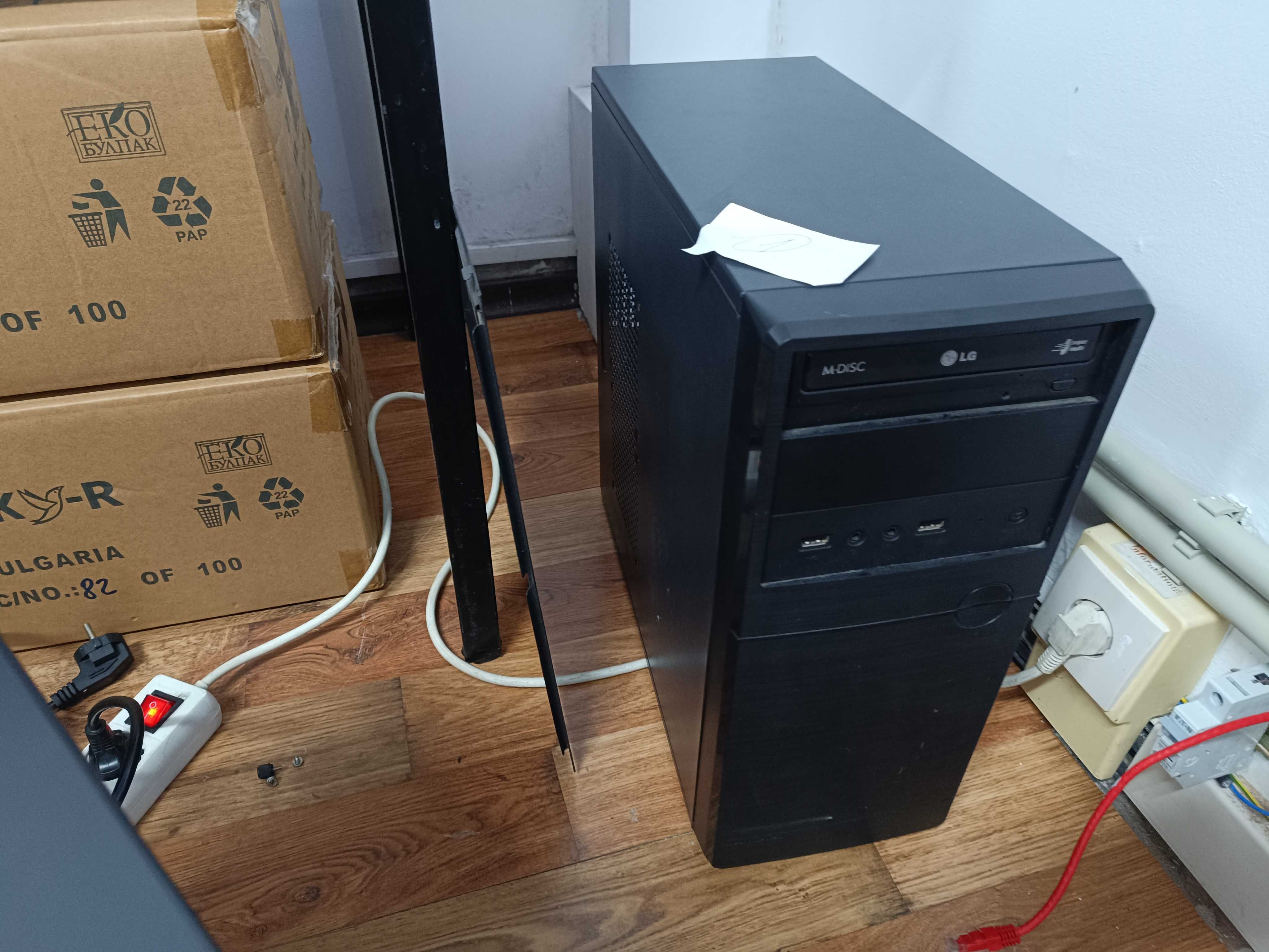 настолни компютри desktop computers Foxconn Green