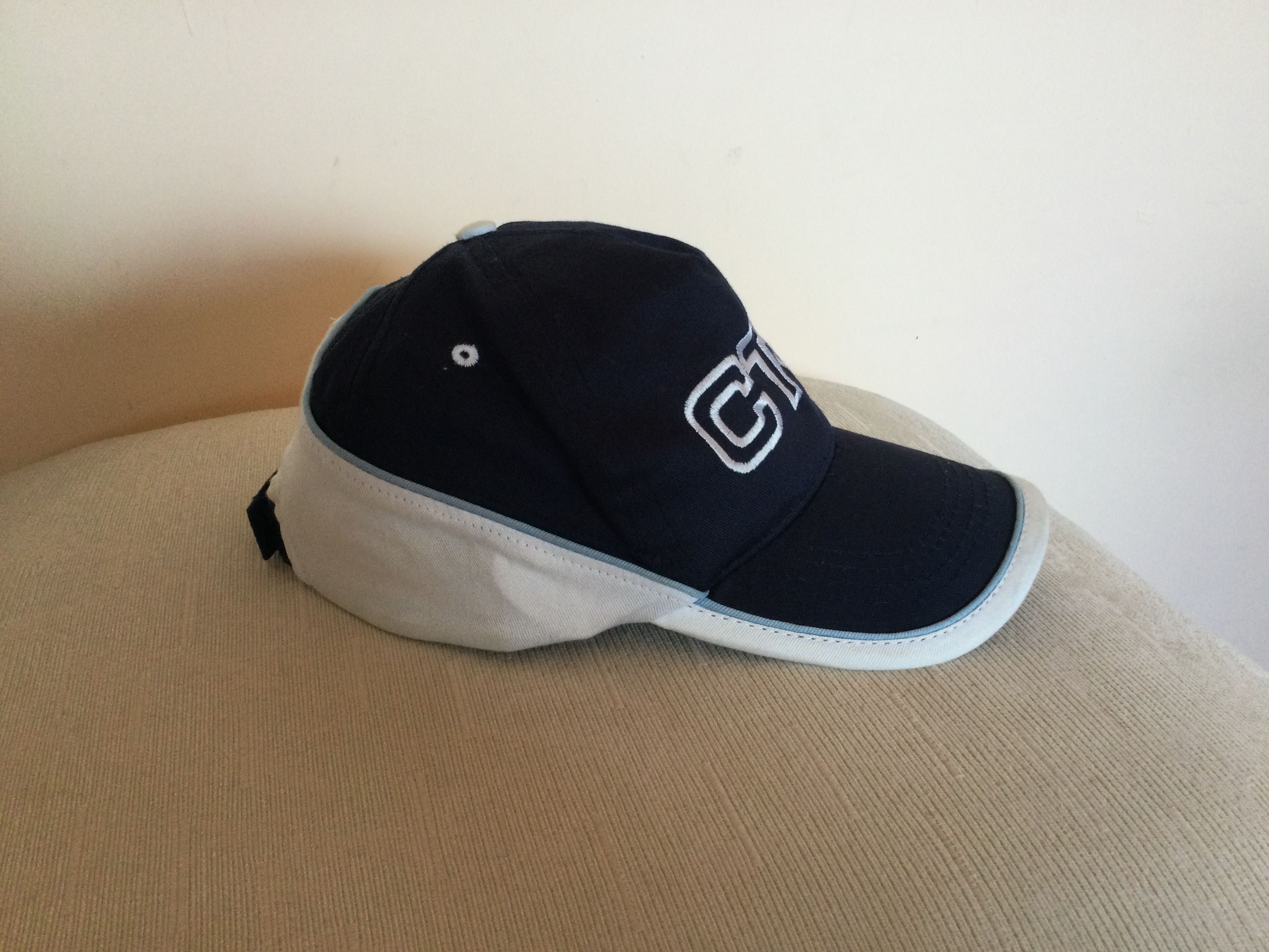 чисто НОВА тъмно синя италиянска памучна бейзболна шапка CTP от Италия