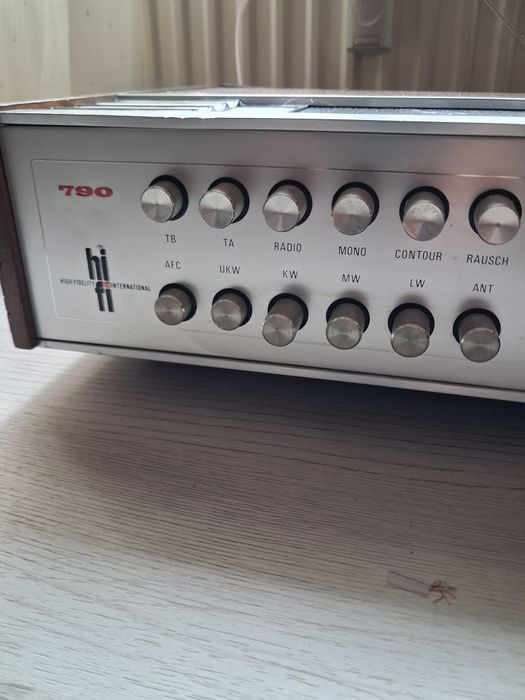Amplituneri Philips 790 si Nad 3020 A