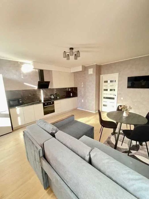 Тристаен имот в кв.Илинден