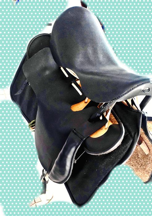 Седло кавалерийское