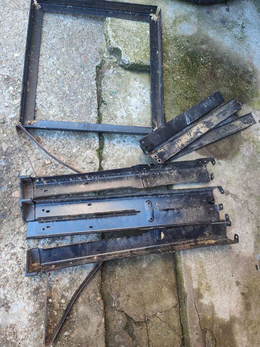 настолен немски циркуляр с крака в добро състояние