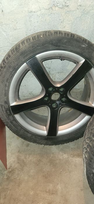 Jante de aliaj pe 17 cu tot cu cauciucuri M+S