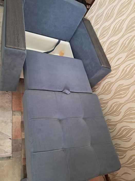 Продам диван в хорошим состоянии