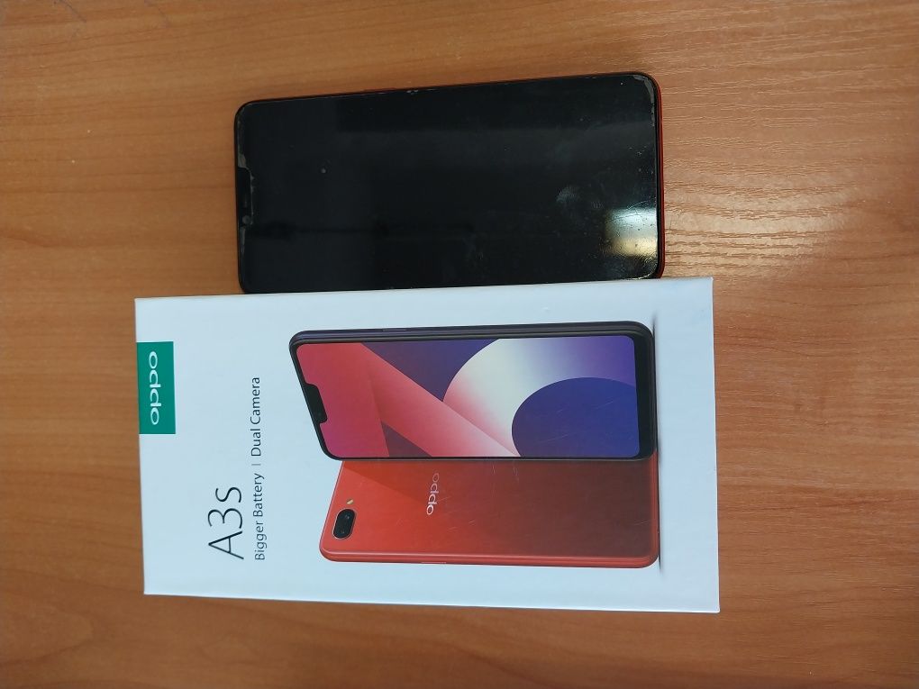 Продам Oppo A3s в полной комплектации