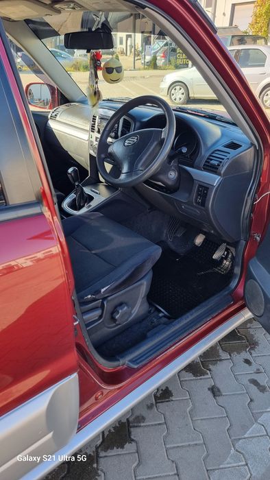 Vând Suzuki Grand Vitara