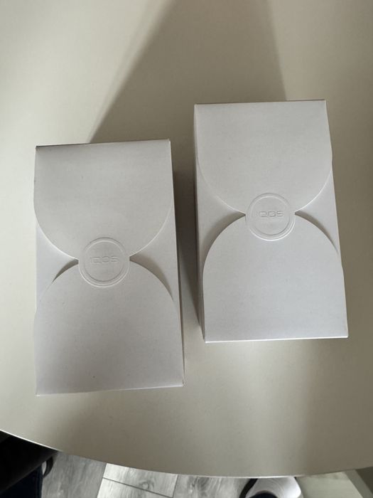 Vand iqos iluma one i si iluma one gold x 2 noi