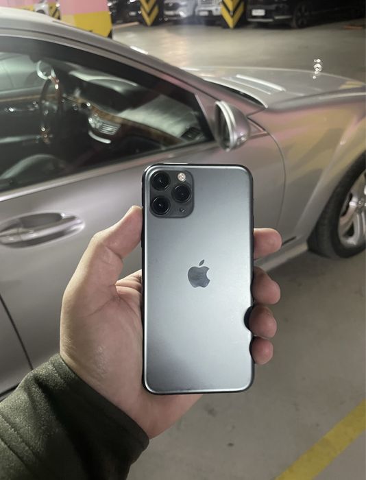 Продам Iphone 11 pro