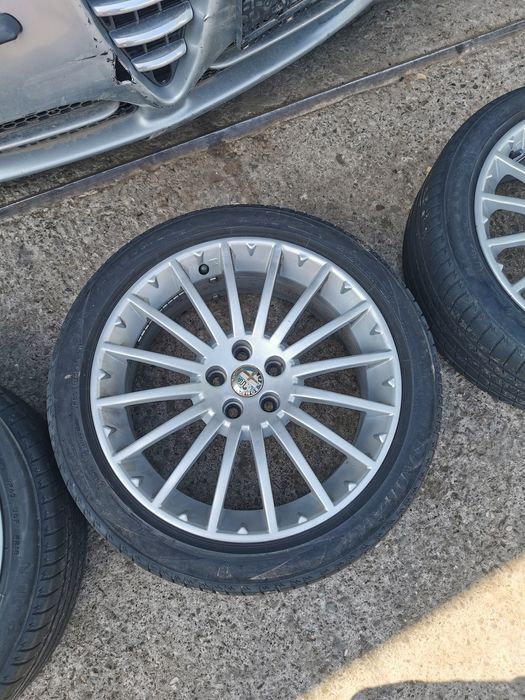 Vând jante Alfa Romeo r17 5x100 impecabile