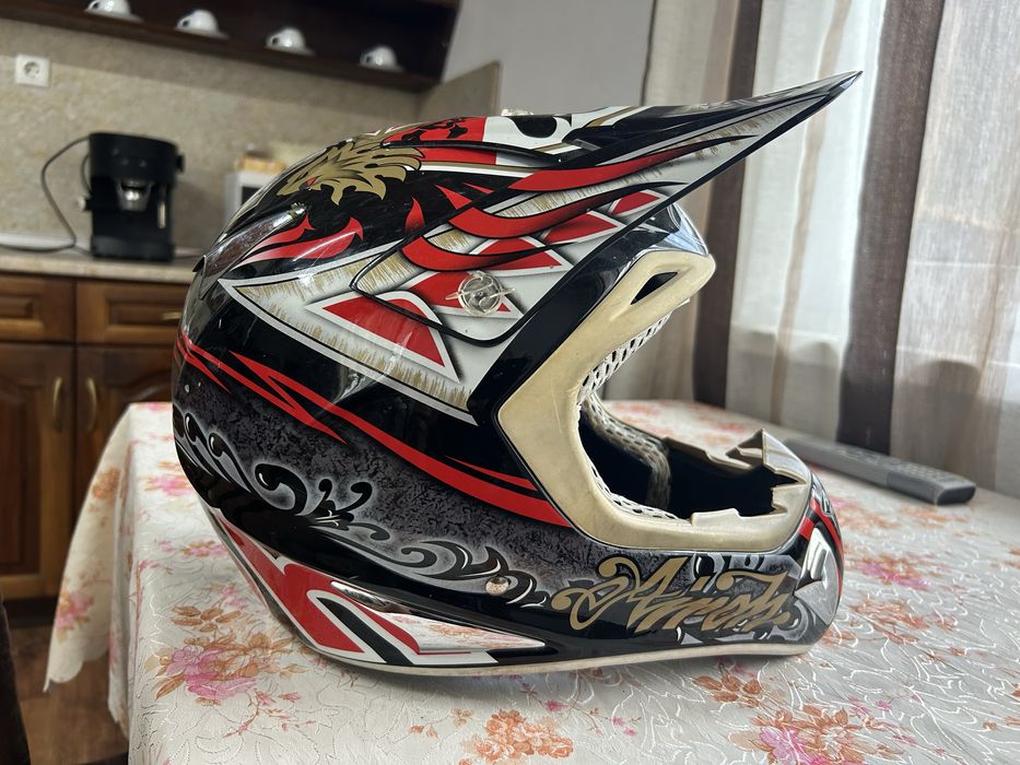 Каска Airoh 1000гр XL