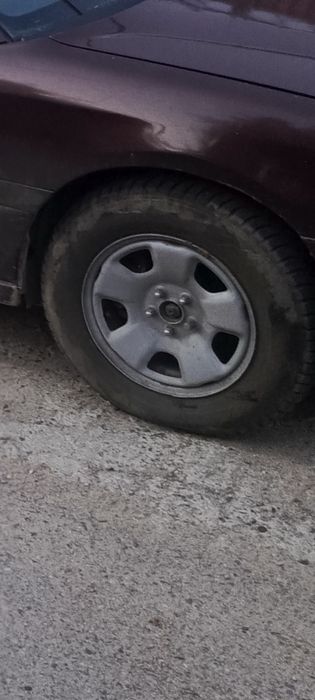 Продам 4 диска с зимними покрышками